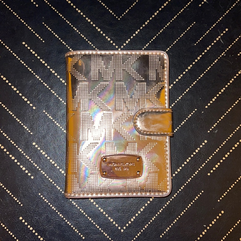 Rose Gold Michael Kors Passport Wallet